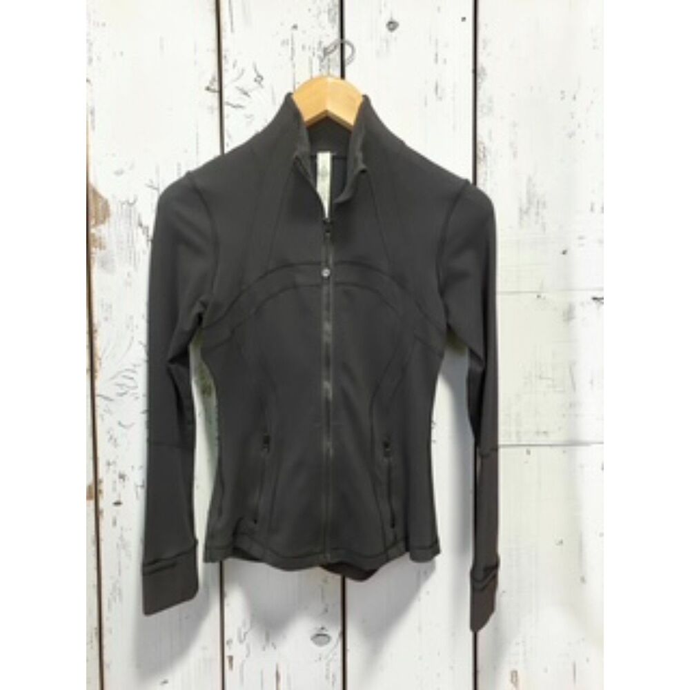 Lululemon Define Jacket Black Full Zip Size 4 Slim Fit Yoga Track Activewear